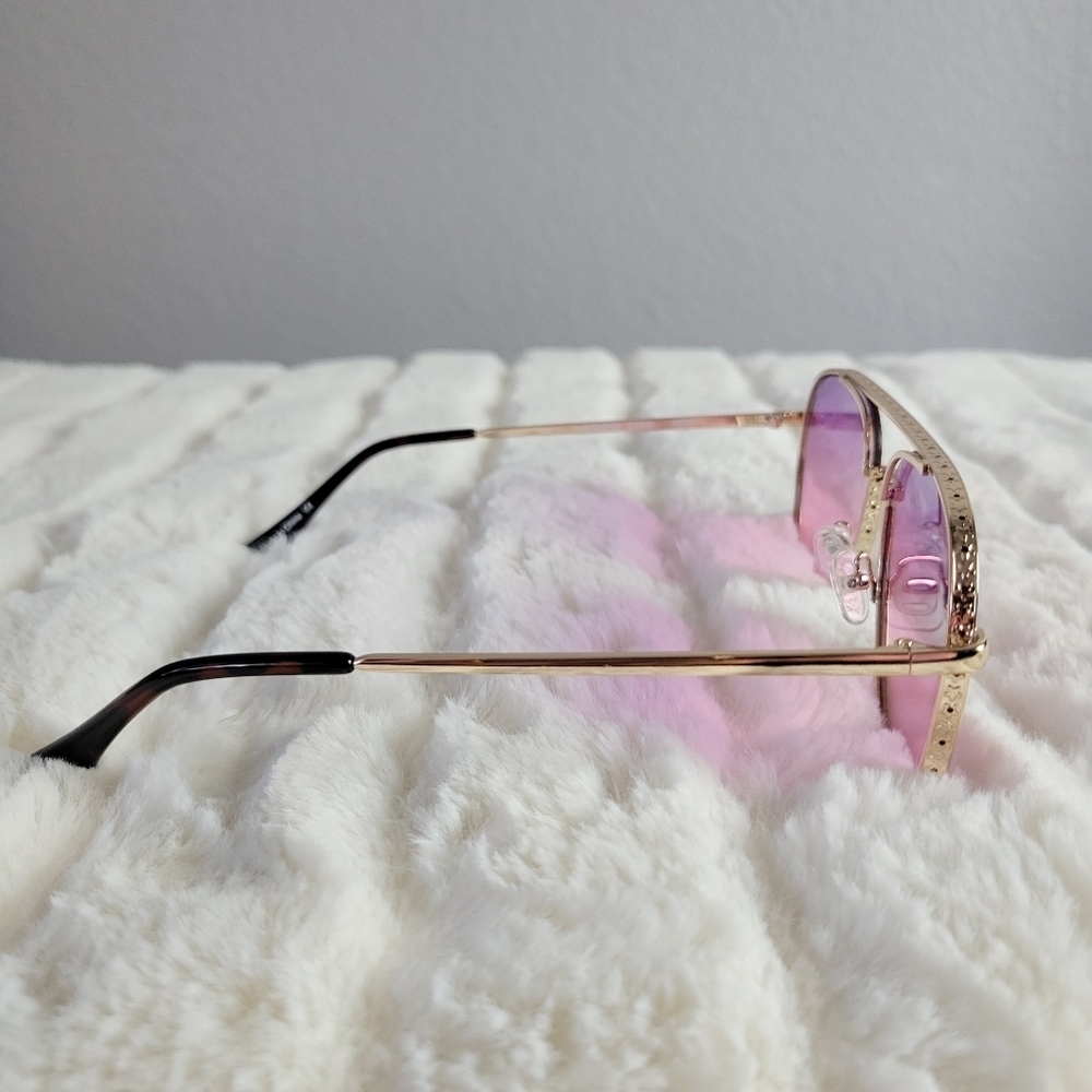 QUAY // ltd ed lizzo collab purple lens gold embossed metal frame aviators - Picture 14 of 16